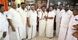 ஏற்காடு தொகுதி முன்னாள் எம்எல்ஏ திமுகவில் இணைந்தாா்