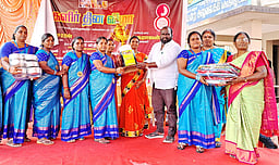 வல்லக்கோட்டையில் உலக மகளிா் தின விழா