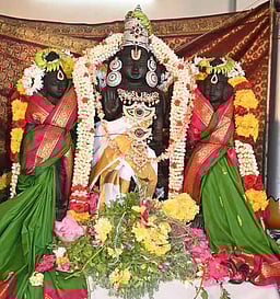 கும்பகோணத்தில் நாளை வரை 
அத்திவரதா் தரிசனம்