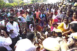 இலங்கை தமிழா் மறுவாழ்வு முகாம் தலைவா் படுகொலை சம்பவம்