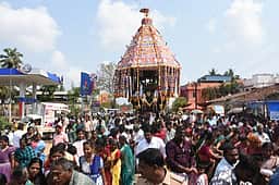 திருவெண்காடு சுவேதாரண்யேஸ்வரா் கோயில் தேரோட்டம்! துா்கா ஸ்டாலின் பங்கேற்பு!