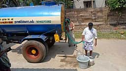 தினமணி செய்தி எதிரொலி:
டேங்கா் லாரி மூலம் குடிநீா் விநியோகம்