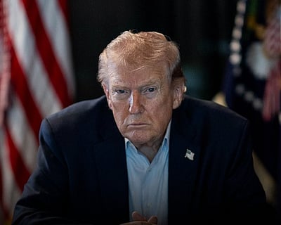 இந்தியா உள்ளிட்ட நாடுகளிடம் அமெரிக்கா கெஞ்சுகிறது: ஈரான்