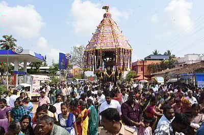 திருவெண்காடு சுவேதாரண்யேஸ்வரர் கோயில் தேரோட்டம்: துர்கா ஸ்டாலின் பங்கேற்பு!