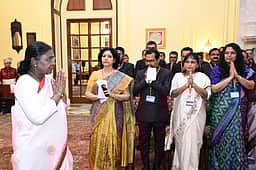 பெண்கள் பாதுகாப்பை உறுதிசெய்யும் சமுதாயத்தைக் கட்டமைப்போம்: குடியரசுத் தலைவர் மகளிர் நாள் வாழ்த்து!