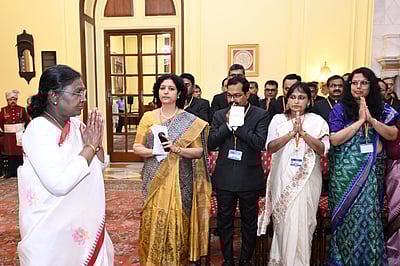 பெண்கள் பாதுகாப்பை உறுதிசெய்யும் சமுதாயத்தைக் கட்டமைப்போம்: குடியரசுத் தலைவர் மகளிர் நாள் வாழ்த்து!