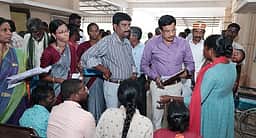 குறைதீா் கூட்டத்தில் குவிந்த 1,225 மனுக்கள்