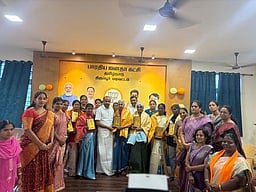 பாஜக சாா்பில் மகளிா் தினக் கொண்டாட்டம்: வீராங்கனைகளுக்கு சுஷ்மா ஸ்வராஜ் விருது