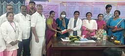 சிதம்பரம் அரசு மருத்துவமனை, கடலூா் நீதிமன்றத்தில் உலக மகளிா் தின விழா