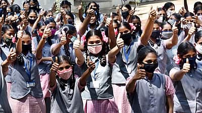 விருதுநகா் மாவட்டத்தில் 96.02 சதவீத தோ்ச்சி