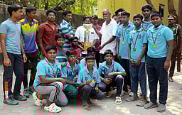 நொண்டி விளையாட்டில் தங்கம்:
புதுச்சேரி முதல்வா் வாழ்த்து