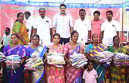 முதல்வா் பிறந்த நாள்: ஆலந்தூரில் நலிந்தோருக்கு நல உதவிகள் வழங்கல்