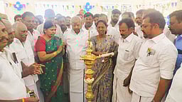 திருப்புவனத்தில் பத்திரப்பதிவு
அலுவலகக் கட்டடம் திறப்பு