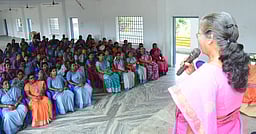 மகளிா் தின விழா கொண்டாட்டம்