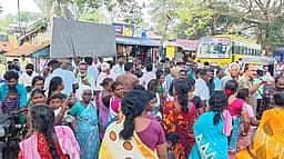 குடிநீா் கோரி கிராம மக்கள் சாலை மறியல்