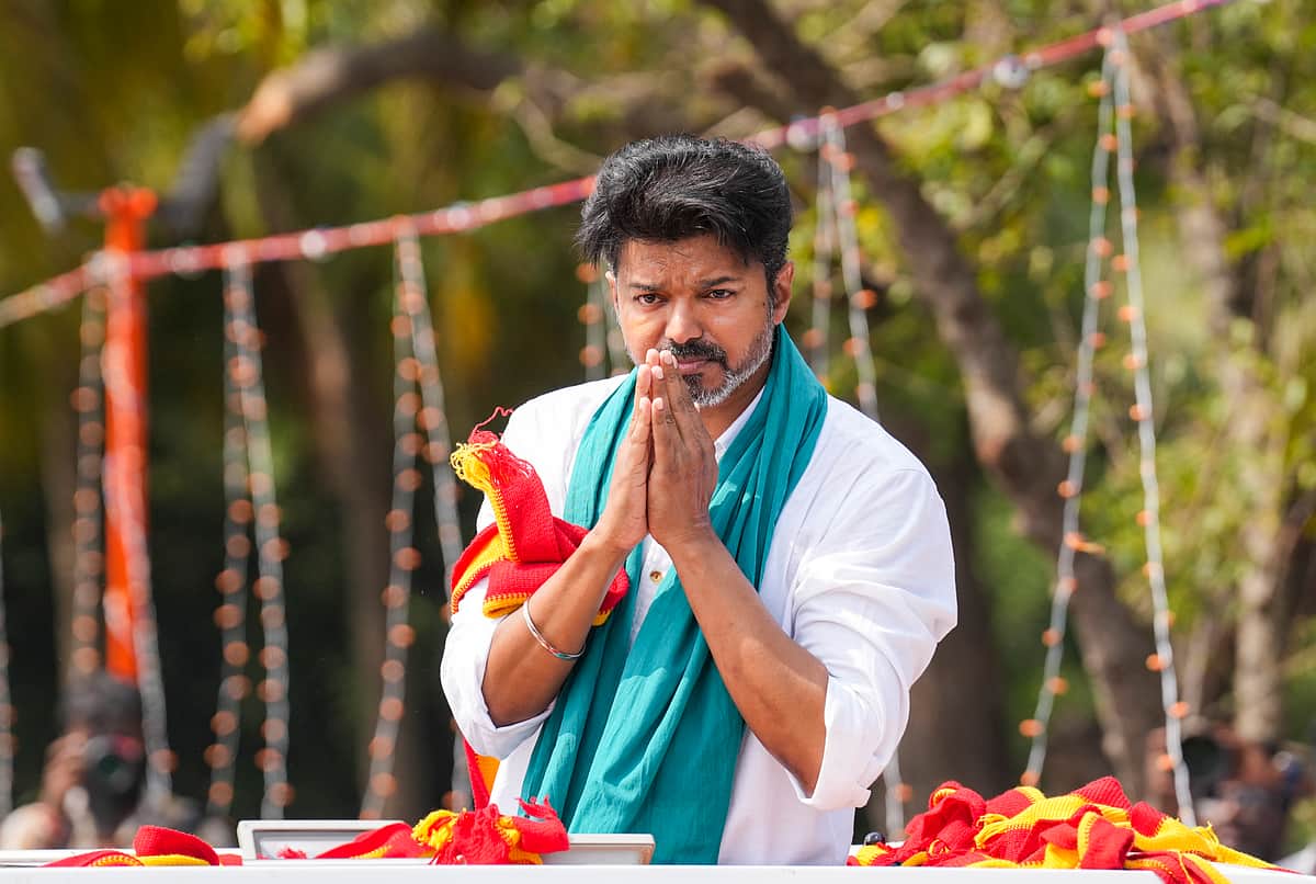 தேர்தல் அரசியல் வரலாற்றில் சிகரமான வாக்குப்பதிவு: விஜய்