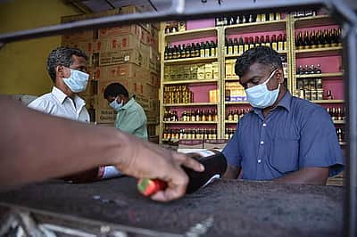 அறம் தவறிய அரசு வணிகம்!