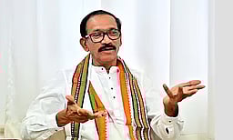 தமிழகத்தின் கூட்டணி ஃபார்முலா புதுவைக்கும் பொருந்தும்! கிரிஷ் சோடங்கர் சிறப்புப் பேட்டி!!