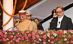 ஹிமாசலின் புதிய ஆளுநராக கவிந்தர் குப்தா பதவியேற்பு!