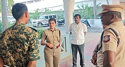 தோ்தல் பணி: எல்லையோரக் காவல் படையினருடன் எஸ்.பி. ஆலோசனை