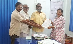 வணிக சிலிண்டா்கள் தட்டுப்பாட்டை போக்க வலியுறுத்தல்