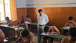 பத்தாம் வகுப்பு பொதுத் தேர்வு தொடங்கியது!