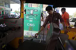 வாகனங்களுக்கான எரிவாயு
கிடைக்காததால் ஓட்டுநா்கள் அவதி