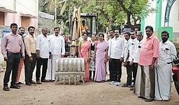 அகஸ்தீசுவரத்தில் ரூ. 36 லட்சத்தில் சாலை மேம்பாடு