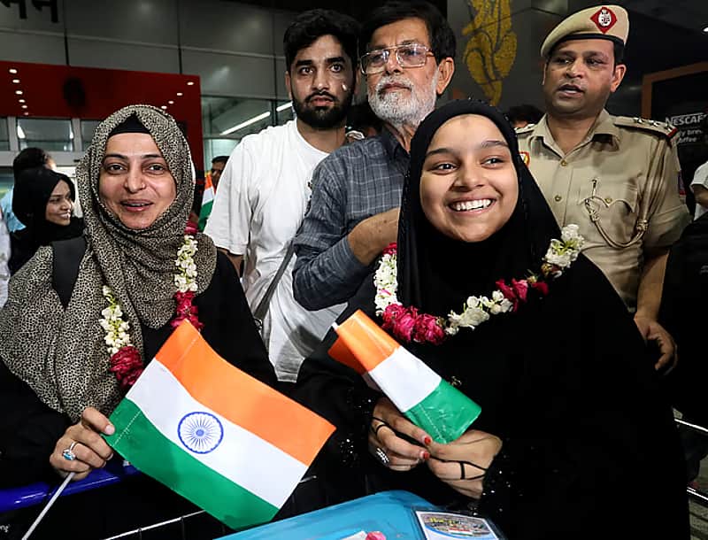 Indians Who Returned to the Country