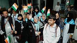 ஆர்மீனியா வழியாக ஈரானில் இருந்து நாடு திரும்பும் 100 இந்திய மாணவர்கள்!