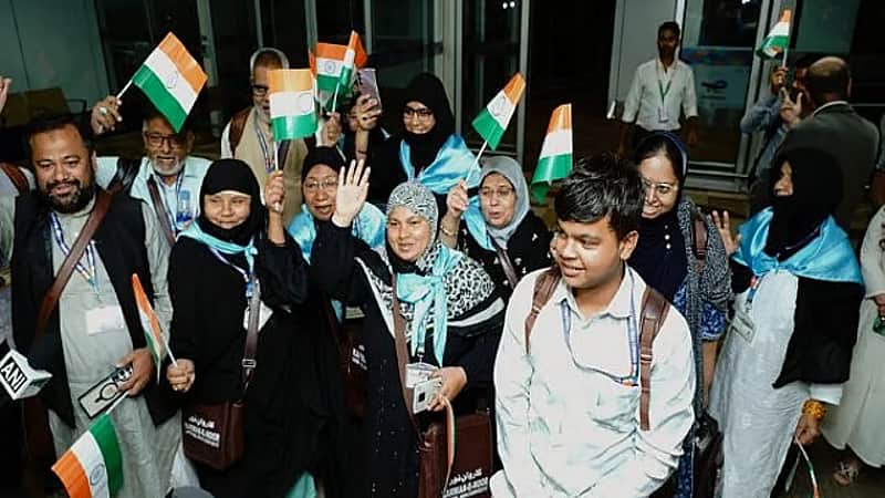 100 Indian students returning from Iran