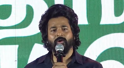 என் அப்பா மறையவில்லை... கண்கலங்கிய சிவகார்த்திகேயன்!