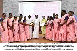 மகளிா் சுயஉதவிக் குழுக்களுக்கு
ரூ.3,300 கோடி வங்கிக் கடனுதவி:
ராஜேஸ்குமாா் எம்.பி