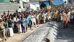 தாளவாடி மாரியம்மன் கோயில் குண்டம் திருவிழா