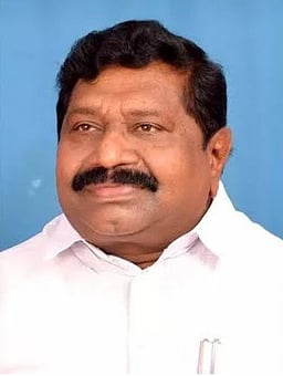 தமிழகத்தில் சிறுமிகளுக்கு எதிரான பாலியல் வன்கொடுமை சம்பவங்கள்: தேசிய மகளிா் ஆணையத்தில் அதிமுக எம்.பி. புகாா்