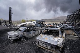 ஈரான் போர்: சொந்த நாட்டினுள் இடம்பெயர்ந்த 32 லட்சம் மக்கள்!