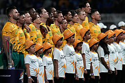 மேற்காசிய போர்! மே.இ.தீவுகள், தென்னாப்பிரிக்க வீரர்கள் தாயகம் திரும்பினர்! 