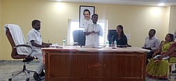 சென்னை பேருந்து வசதி: இடங்கணசாலை நகா்மன்றக் கூட்டத்தில் முதல்வருக்கு நன்றி தெரிவிப்பு