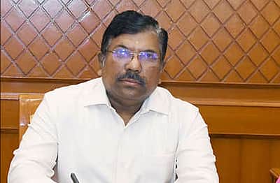 சிலிண்டர் தட்டுப்பாடு: மாவட்ட ஆட்சியர்களுடன் தலைமைச் செயலர் ஆலோசனை!