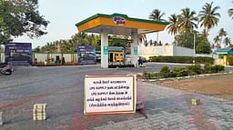 கோபியில் எல்பிஜி எரிவாயு தட்டுப்பாட்டால் பங்க்குகள் மூடல்