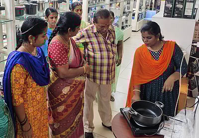 மின்சார அடுப்புகளுக்கு வந்த வாழ்வு!