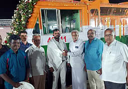 மயிலாடுதுறை-காரைக்குடி பயணிகள் ரயிலுக்கு வரவேற்பு
