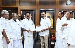 கொங்குநாடு மக்கள் தேசியக் கட்சிக்கு 2 தொகுதிகள்!