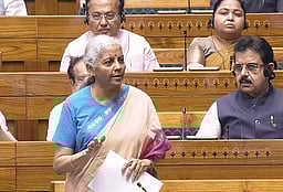 எதிா்பாராத நெருக்கடியைச் சமாளிக்க ரூ.1 லட்சம் கோடி: அரசின் முன்மொழிவுக்கு மக்களவை ஒப்புதல்