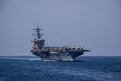 அமெரிக்காவின் மிகப்பெரிய போர்க் கப்பல் ஆபிரகாமை தாக்கிய ஈரான்!