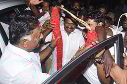 தென்மாவட்டங்களில் அதிமுக படுதோல்வியைச் சந்திக்கும்:
ஓ. பன்னீா்செல்வம்