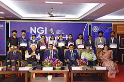 நேரு குழும கல்வி நிறுவனங்கள் சாா்பில் தலைமைத்துவ அதிகாரமளிப்பு மாநாடு