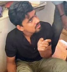 பள்ளி வேன் மீது ரயில் மோதி 3 மாணவா்கள்  இறந்த வழக்கு:
 கேட் கீப்பருக்கு குரல் பரிசோதனை மேற்கொள்ள  நீதிமன்றம் உத்தரவு