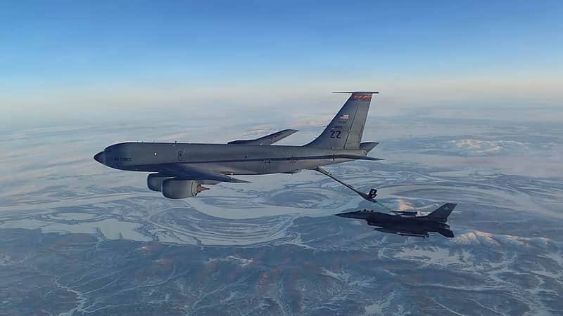 A US military refuelling plane crashed in Iraq