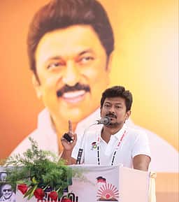 திமுக நோ்காணல்: துணை முதல்வா் உதயநிதி பங்கேற்பு
